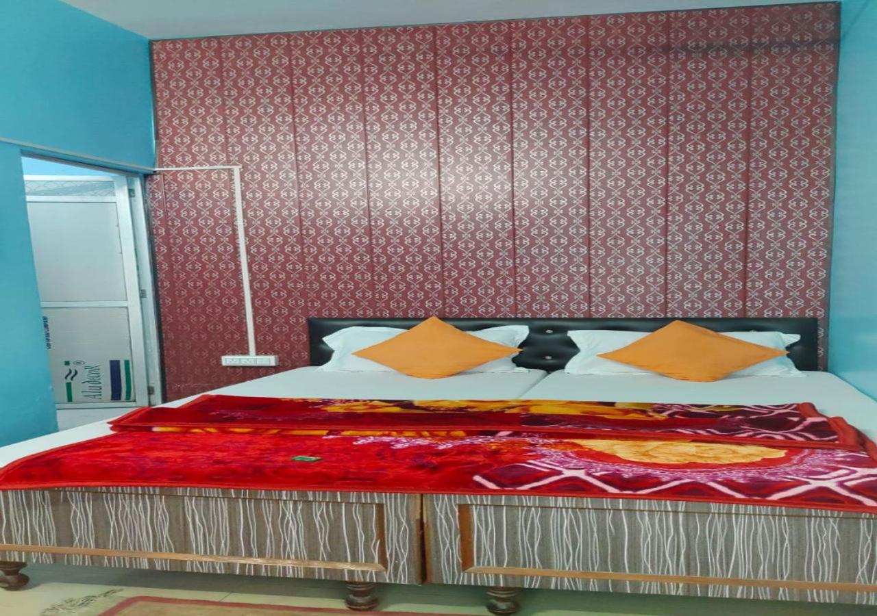 Hotel Sri Yoga Mandir Varanasi Exterior foto